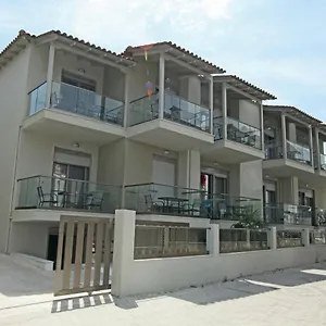 L G E Luxery Apartment